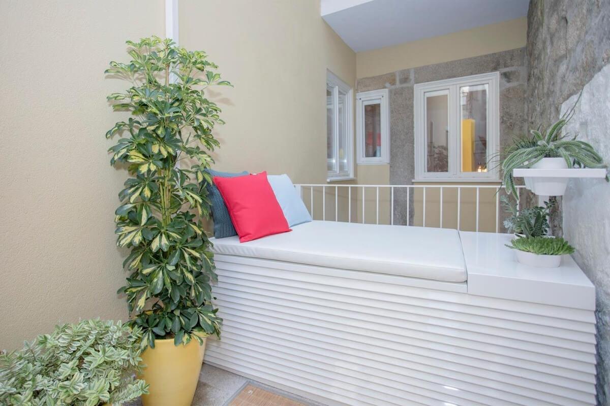 Liiiving In Porto - Clerigos Terrace Apartment Экстерьер фото